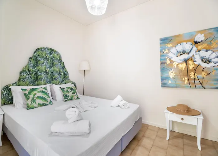 M1 招待所 尼基亚娜